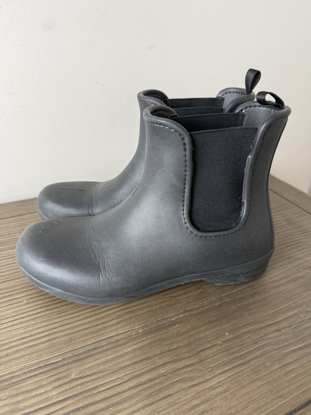 Crocs Black Ankle Rain Boots Waterproof Clogs Women’s 9 Outdoor